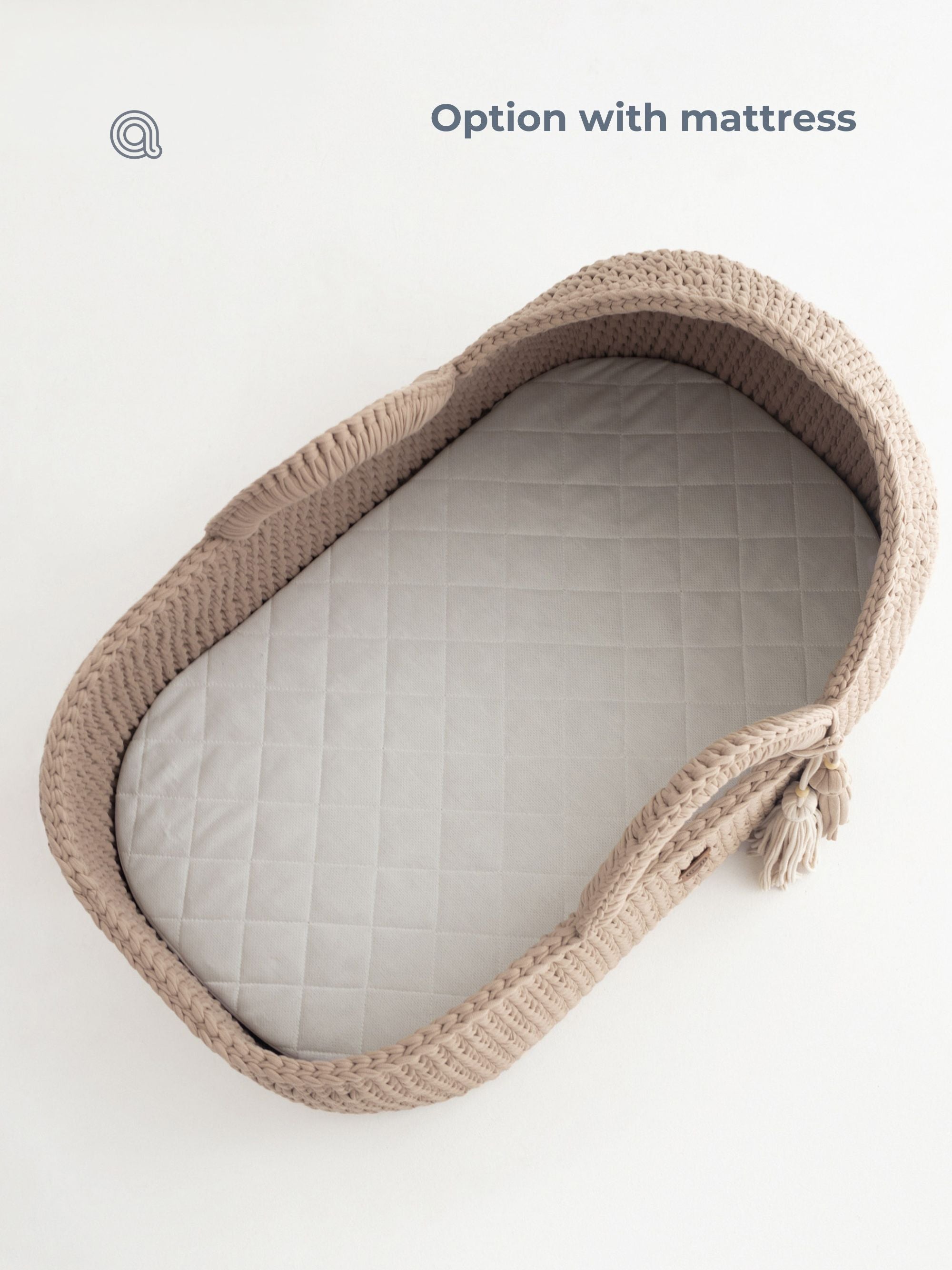 XL Moses Basket with Round Hood | Safe & Unique by Anzy Home