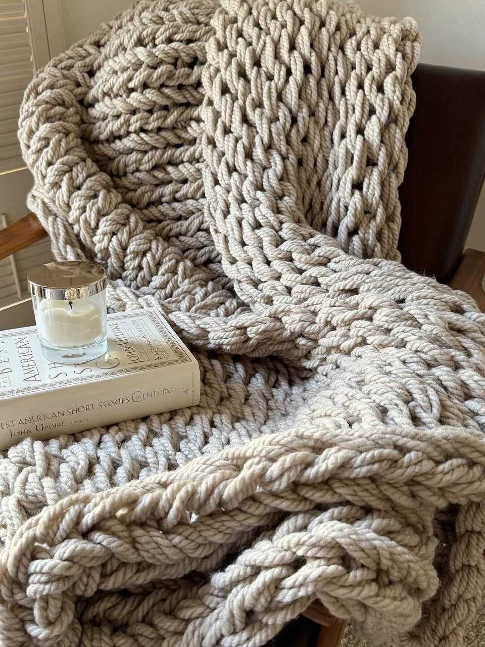 TODAYFUL 完売 Hand Knit Blanket インテリア Blanket, Hand Knit, Chunky Chenille Throw, Honeycomb Pattern, Gift