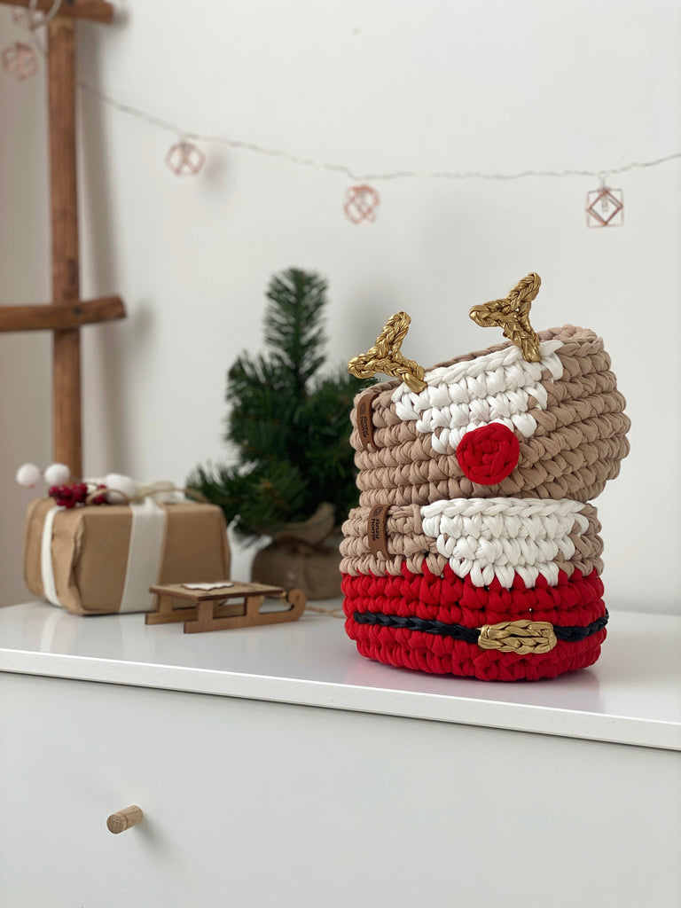 Christmas deer and Santa decoration baskets