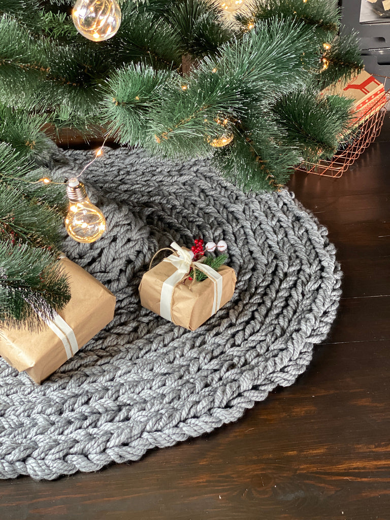 Chunky knit Christmas tree skirt grey Anzy Home