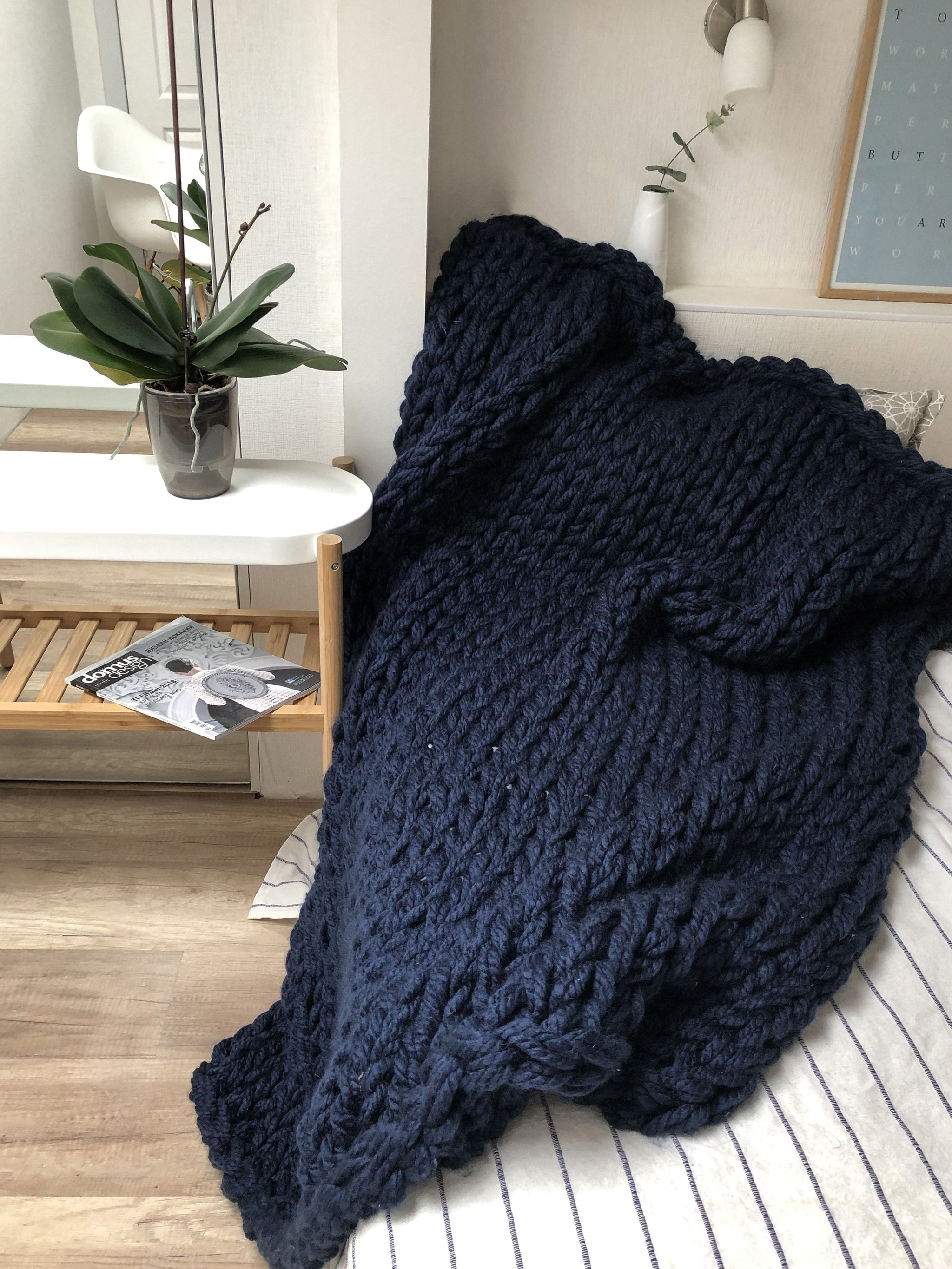 Chunky Knit Blanket in Navy Blue – Anzy Home