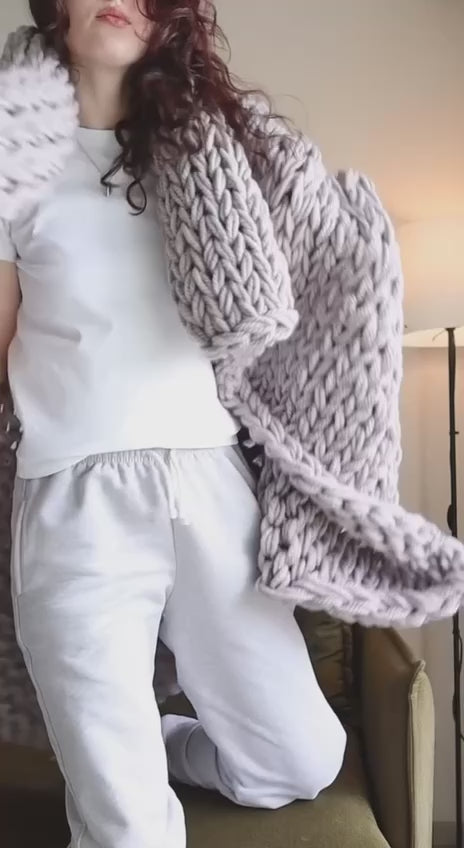Anzy Home chunky knitted blankets, in Pale Mauve Lavender