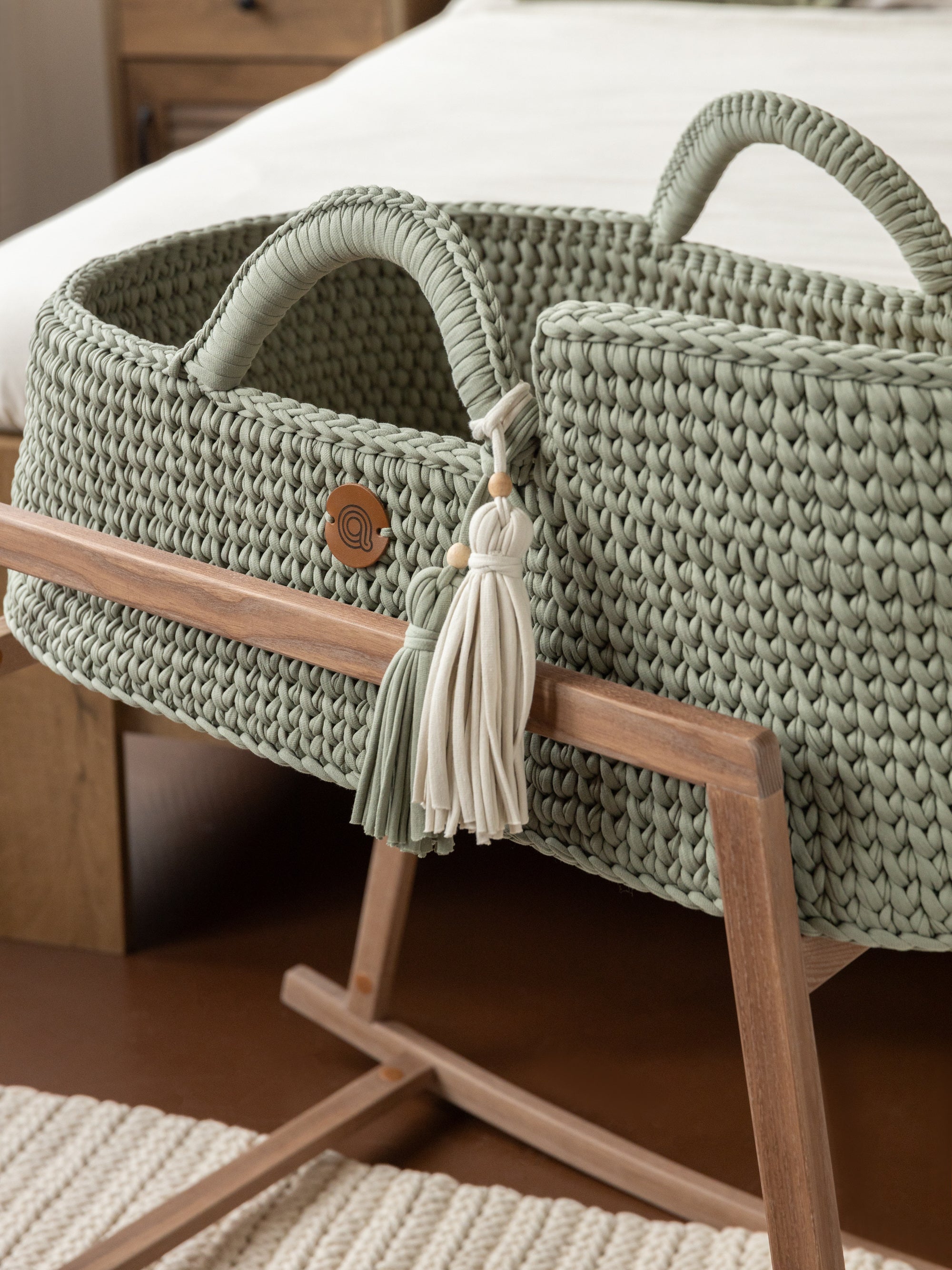 XL Moses Basket with Straight Hood – Anzy Home