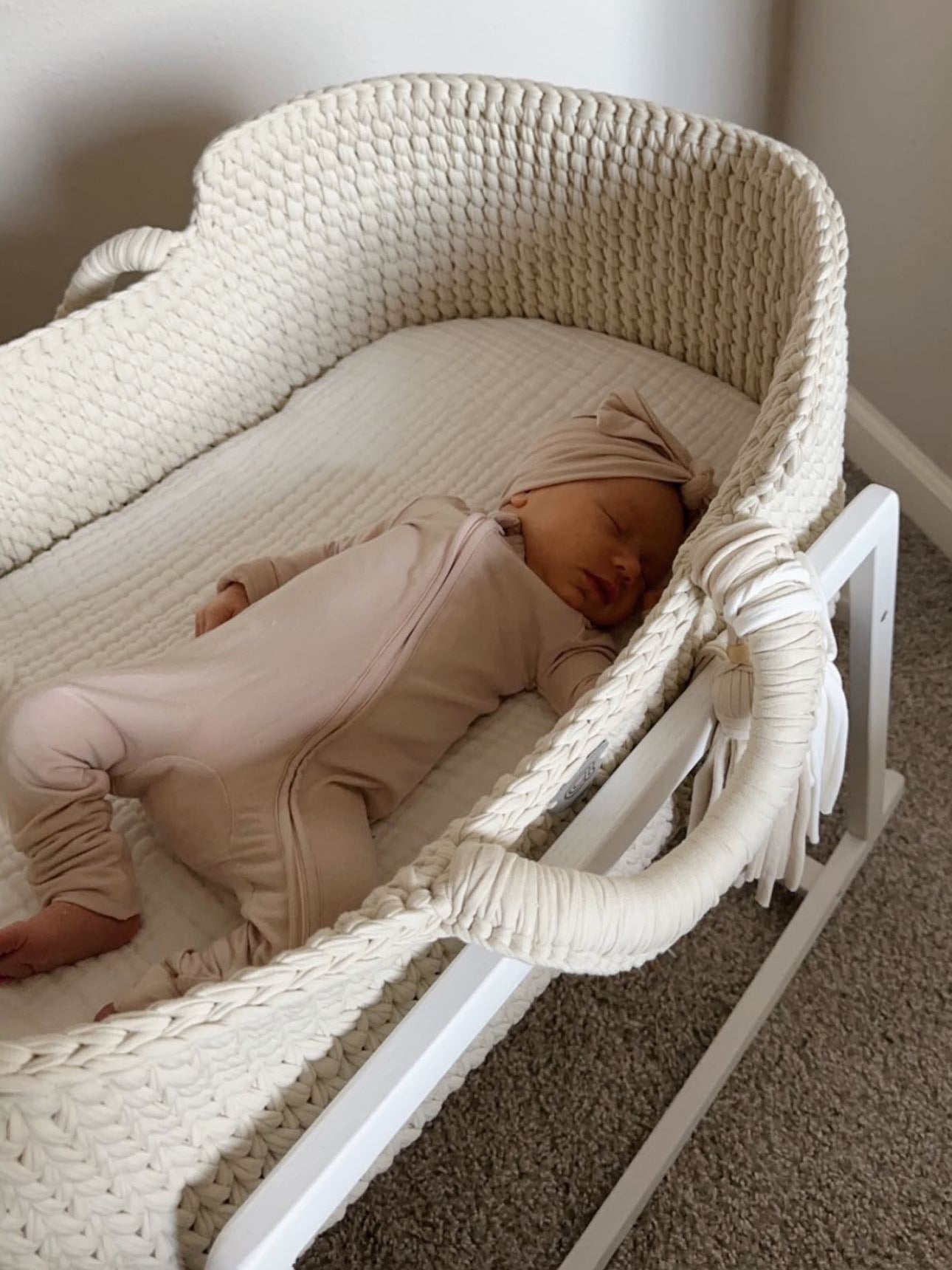 XL Moses Basket with Straight Hood | Anzy Home