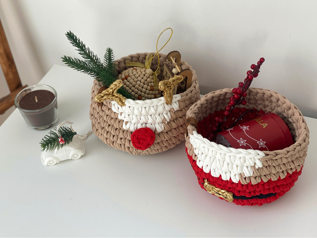Reindeer and Santa baskets for Christmas decoration