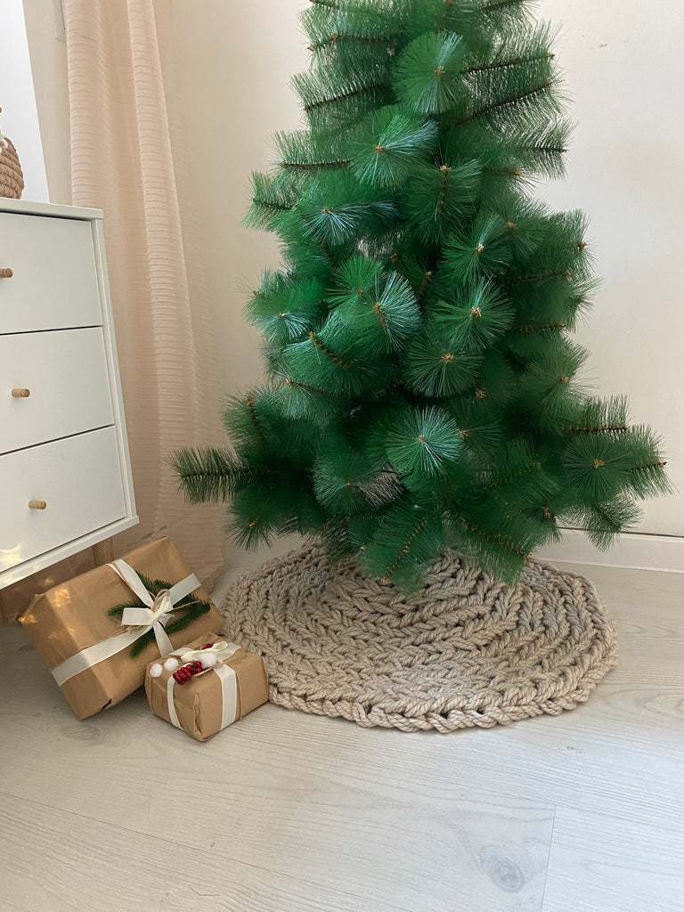 Jumbo Knit small 30" Christmas tree skirt