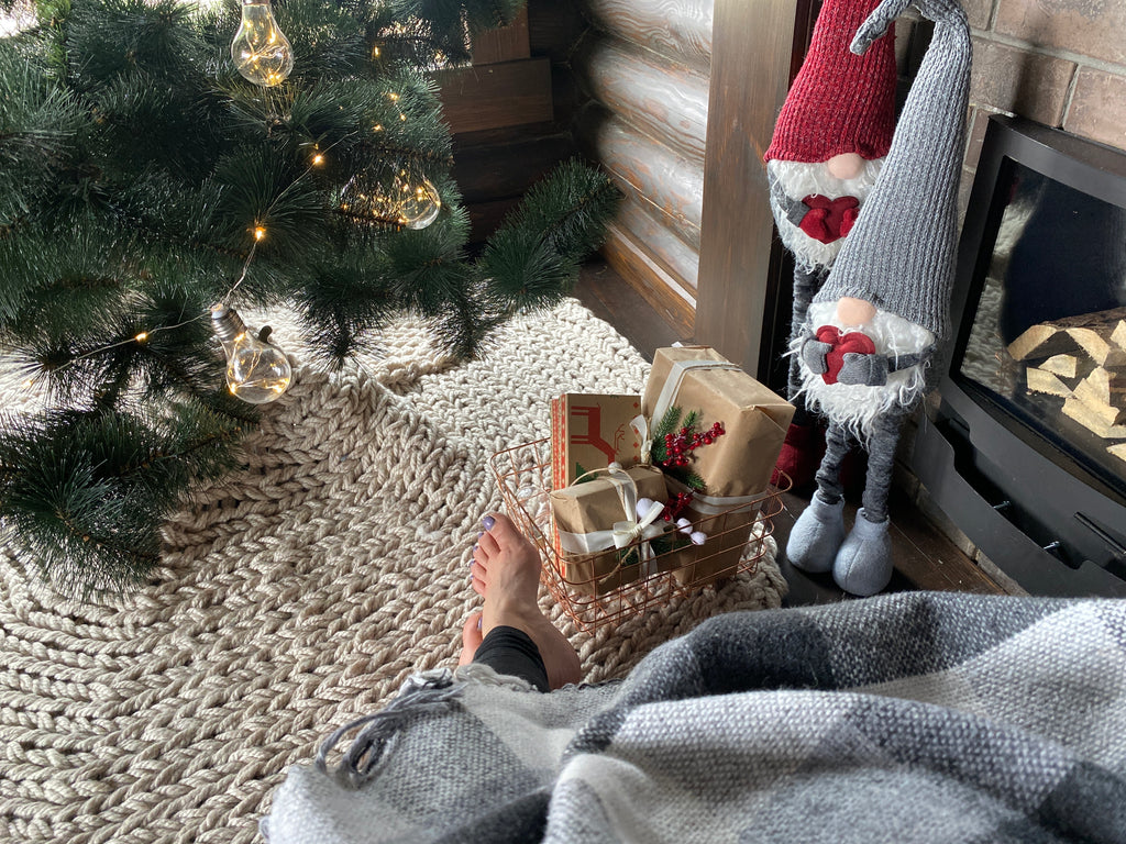 Champagne Christmas tree skirt Anzy Home