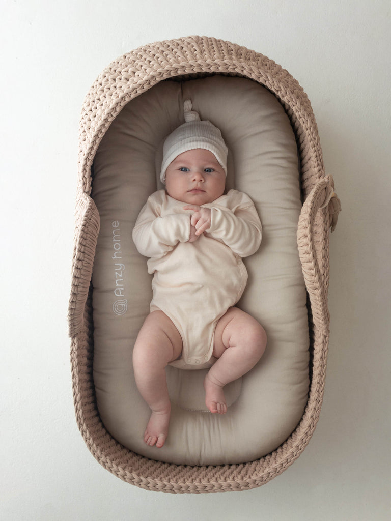 XL Baby Moses basket with round hood by Anzy Home