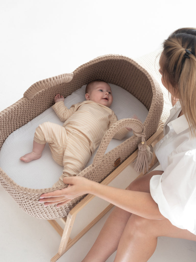 XL Baby Moses basket with round hood by Anzy Home