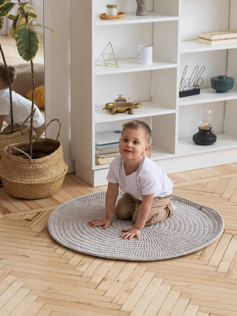 Plain ecru area round rug Anzy Home