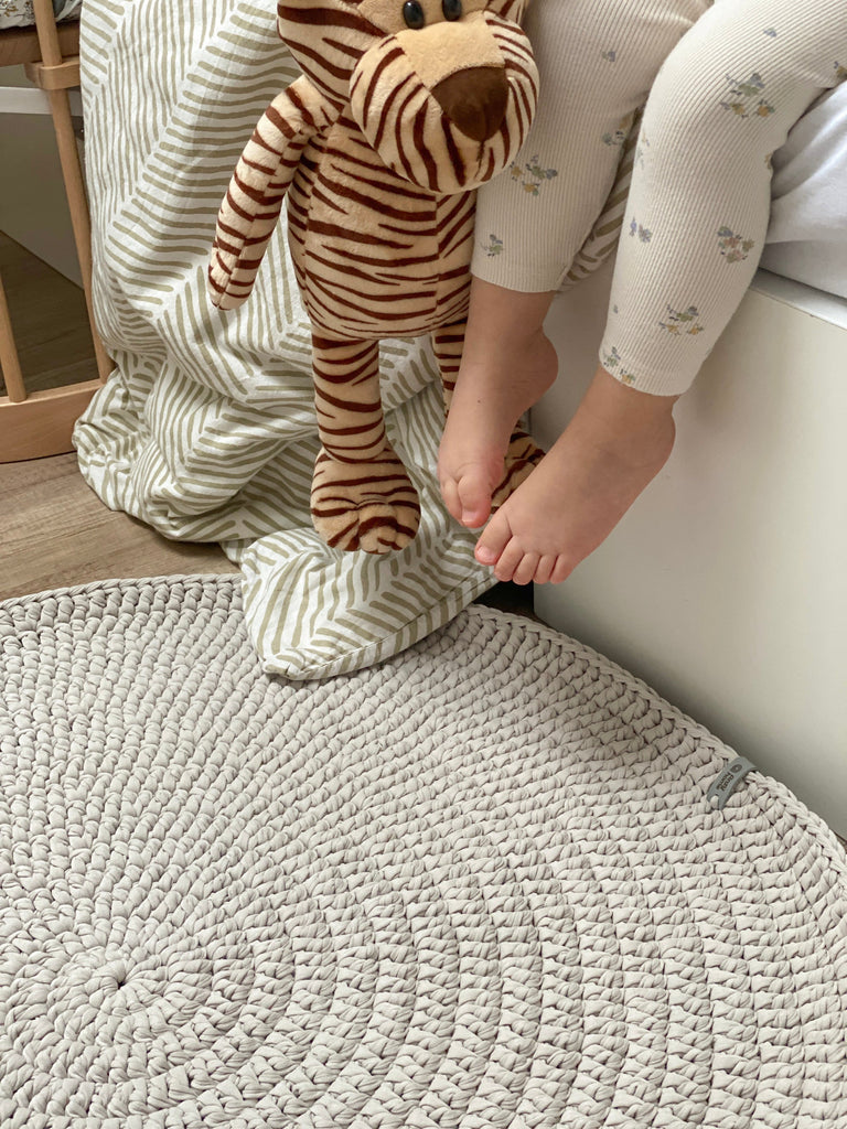 Plain area round rug ecru Anzy Home